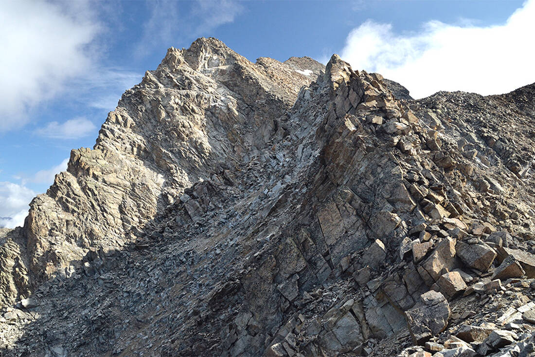 Cresta Ovest della Alta Viola (3.393m)