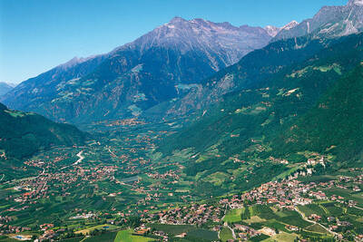 Dorf Tirol 3