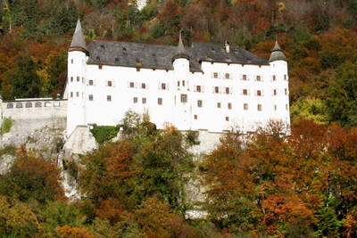 Castello autunnale di Tratzberg